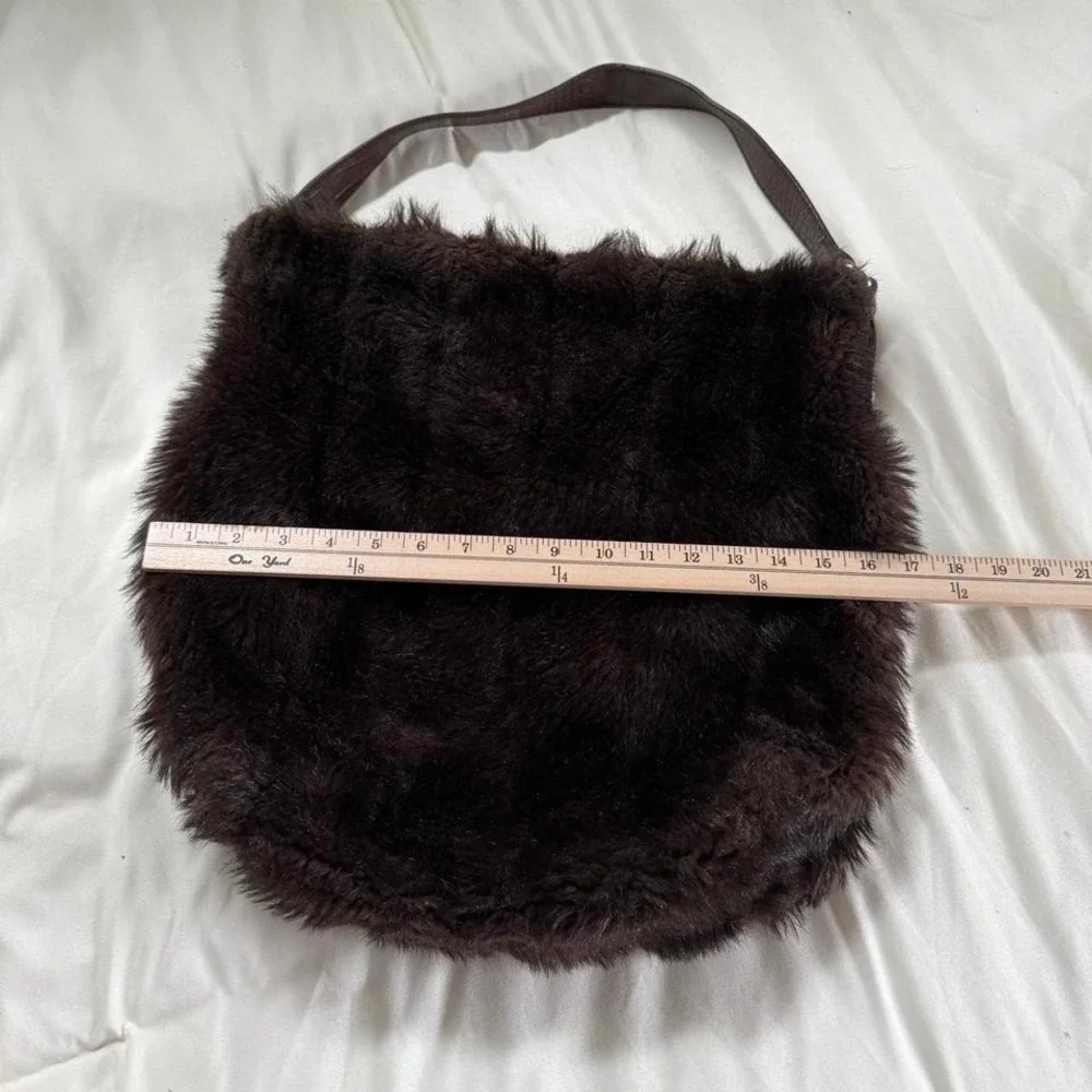 y2k‎ bath & body works brown faux fur shoulder bag